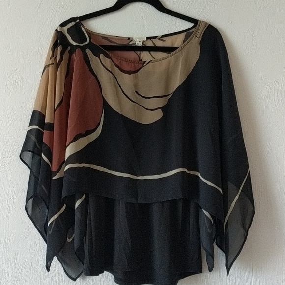 Floral top with built in tank - Picture 1 of 3